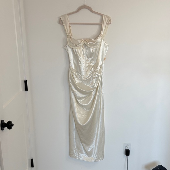 Lacemade Joan of Arc Corset Dress - Picture 4 of 14